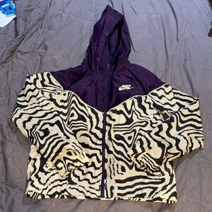 NIKE GIRLS WINDBREAKER